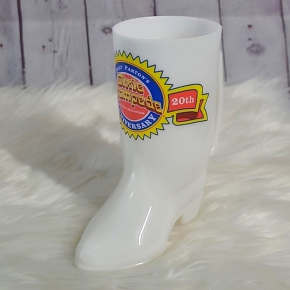 Dolly Parton Dollywood Dixie Stampede 20th Anniversary Plastic Cowboy Boot Cup - Picture 10 of 15